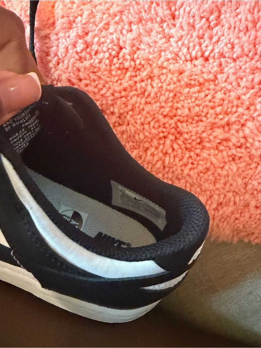 Nike Kids Black and White Low-Top Sneakers - Picture 2 of 2